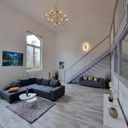 Quedels Loft Apartment